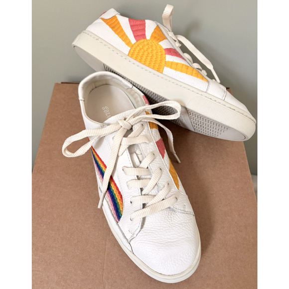 SOLUDOS Good Vibes Rainbow Sun Embroidered Leather Sneakers Low Top 9.5 Festival - Picture 8 of 11